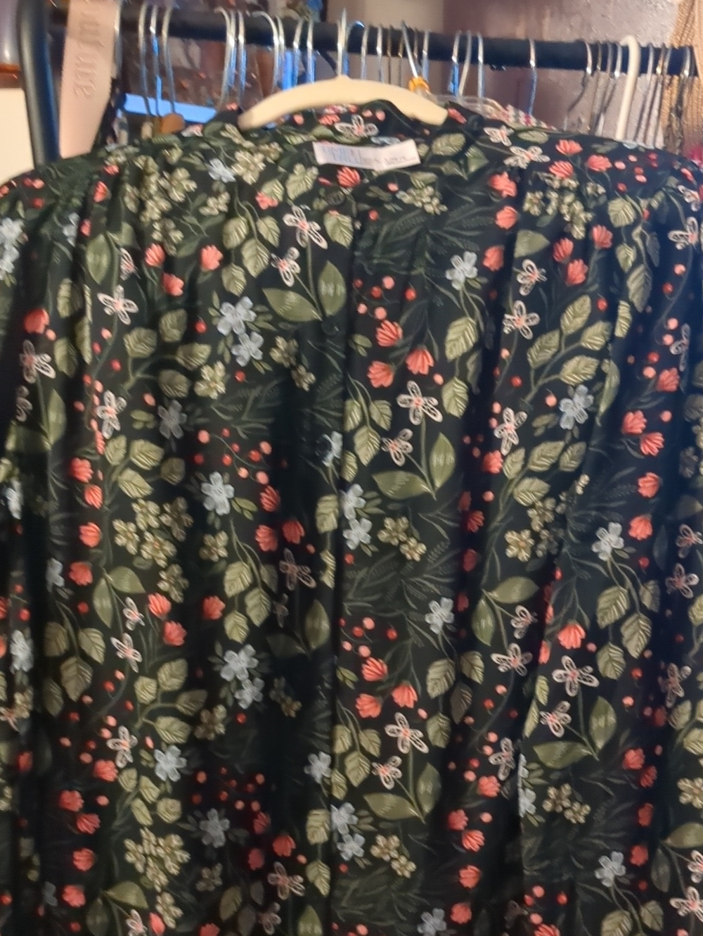 ×Time and Tru Black Floral Long Sleeve Blouse